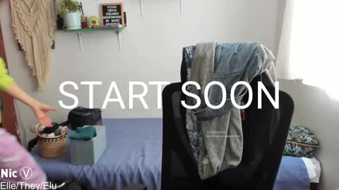 Nicole online show from 09.23.25