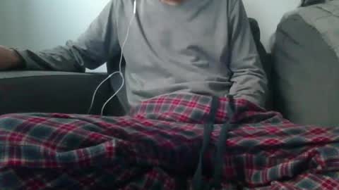 Scarf guy online show from 04.01.26