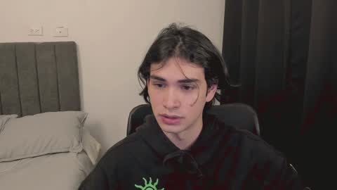 Snapshot of thiaan__ chatting on 01.10.25 thiaan__ online show from 01.10.25