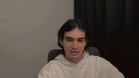 Snapshot of thiaan__ chatting on 02.04.25 thiaan__ online show from 02.04.25