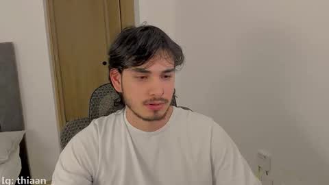 Snapshot of thiaan__ chatting on 10.23.25 thiaan__ online show from 10.23.25