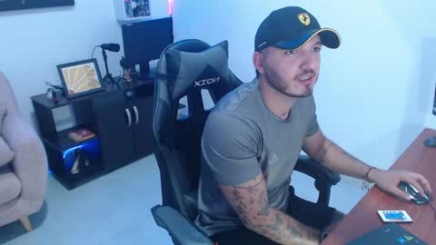 Snapshot of thiago_420 chatting on 05.23.26 thiago_420 online show from 05.23.26