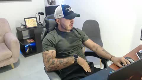 Snapshot of thiago_420 chatting on 05.27.26 thiago_420 online show from 05.27.26