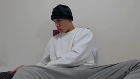 Snapshot of thiago_hot_boy chatting on 01.08.25 Thiago independent model online show from 01.08.25