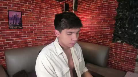 Snapshot of thiago_kozak chatting on 05.27.26 thiago online show from 05.27.26