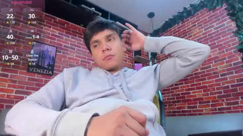 Snapshot of thiago_kozak chatting on 05.28.26 thiago online show from 05.28.26