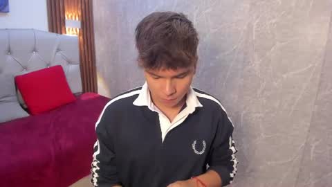Snapshot of thiago_kozak chatting on 06.10.26 thiago online show from 06.10.26