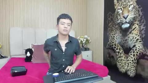 Thiagogonzalez online show from 03.13.26