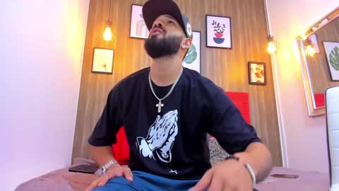 Snapshot of thiagomez17 chatting on 01.23.25 Thia Gomez online show from 01.23.25