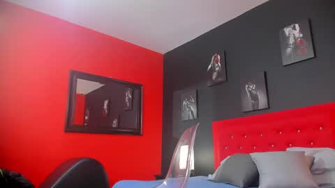 Snapshot of thiagomez17 chatting on 02.20.25 Thia Gomez online show from 02.20.25