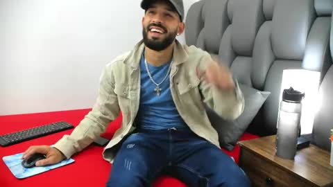 Thia Gomez online show from 03.20.26