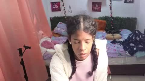 Snapshot of thiana_horny chatting on 07.06.26 thiana_horny online show from 07.06.26