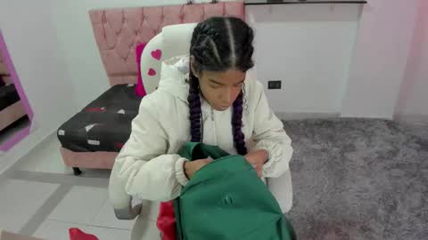 thianahornyy online show from 02.20.26