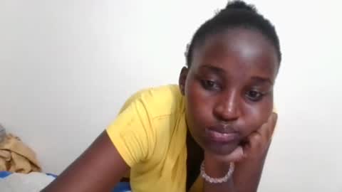 Snapshot of thick_eviey chatting on 12.24.24 love online show from 12.24.24