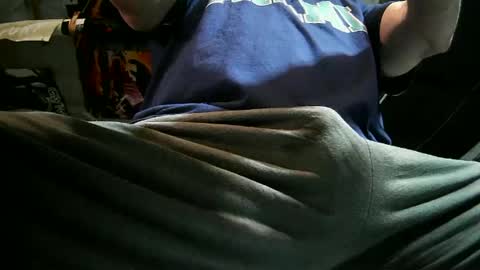 Snapshot of thickcock37 chatting on 10.14.25 Thickcock37 online show from 10.14.25