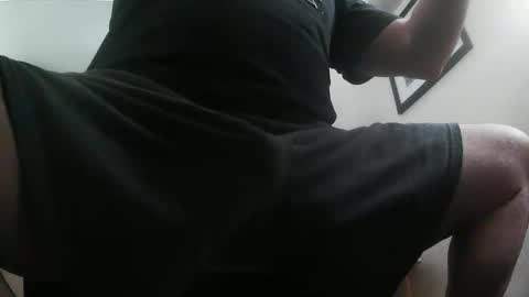 Snapshot of thickcock37 chatting on 02.18.26 Thickcock37 online show from 02.18.26