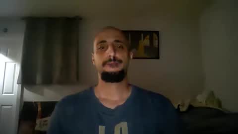 Snapshot of thickdickeddom chatting on 10.03.25 ThickDickedDom online show from 10.03.25