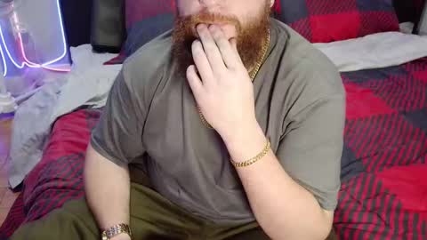 Snapshot of thickhandsomeman chatting on 12.12.24 ThickHandsomeMan online show from 12.12.24