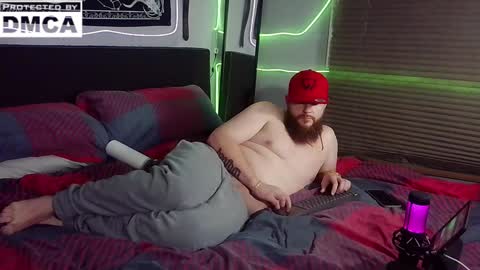 Snapshot of thickhandsomeman chatting on 01.09.25 ThickHandsomeMan online show from 01.09.25