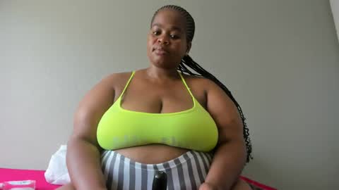 thickleeyanax online show from 01.24.25