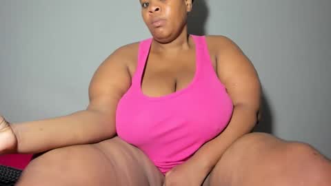 thickleeyanax online show from 02.20.25