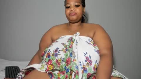 thickleeyanax online show from 03.01.25