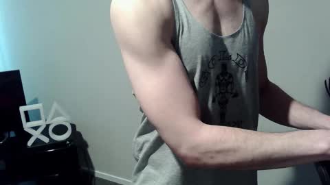 Snapshot of thicknjacked chatting on 09.11.25 Thick AND Jacked online show from 09.11.25