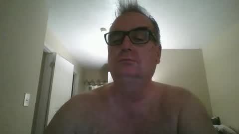 Snapshot of thickwhiteload chatting on 04.30.26 thickwhiteload online show from 04.30.26