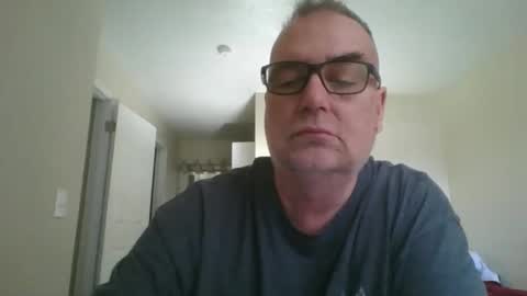 Snapshot of thickwhiteload chatting on 05.06.26 thickwhiteload online show from 05.06.26