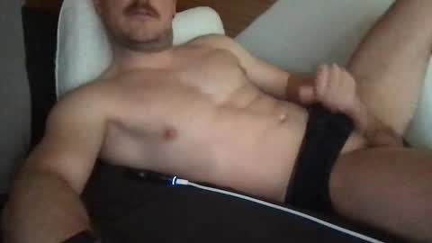 Snapshot of thierrinho8148 chatting on 03.21.26 thierrinho8148 online show from 03.21.26