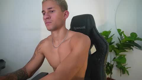 thin_tommy11 online show from 03.02.26