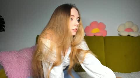 Amelia  shows on mondays fridays and sundays  if anything changes im giving updates on my fansly  online show from 12.02.24