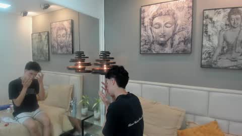 Thom online show from 04.08.26