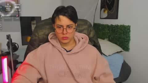 Snapshot of thom_ohtani chatting on 05.09.26 thom_ohtani online show from 05.09.26