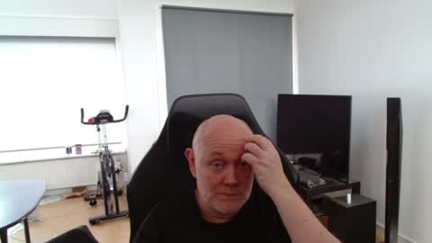 Snapshot of thomas806035 chatting on 07.27.26 thomas806035 online show from 07.27.26