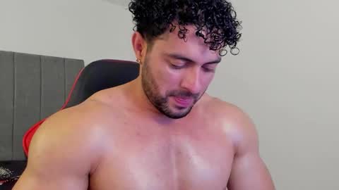 Snapshot of thomas_brandon chatting on 09.24.25 Thomas Brandon online show from 09.24.25