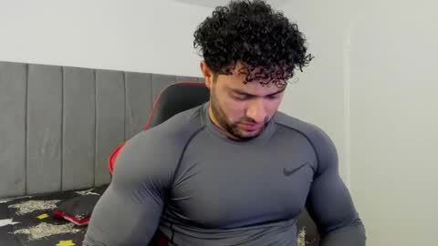 Snapshot of thomas_brandon chatting on 09.27.25 Thomas Brandon online show from 09.27.25