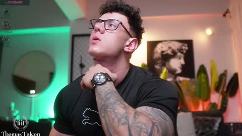 Snapshot of thomas_falcon1 chatting on 03.03.25 Thomas Falcon online show from 03.03.25