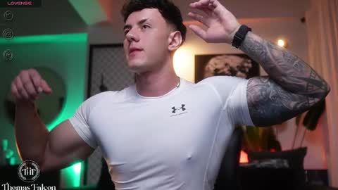 Snapshot of thomas_falcon1 chatting on 03.04.25 Thomas Falcon online show from 03.04.25