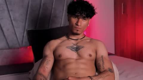 Thomas 3  JUST STAY AND BE MY LAST LOVE online show from 10.04.25