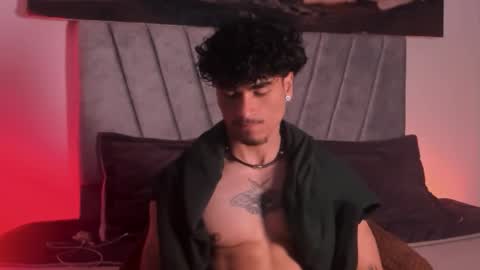 Thomas 3  JUST STAY AND BE MY LAST LOVE online show from 11.25.25