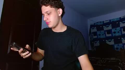 Snapshot of thomas_may4rs chatting on 11.19.25 ---Thomas--- online show from 11.19.25