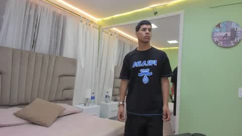 Thomas Valkov online show from 05.21.26