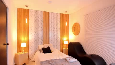 Thomas online show from 02.19.25