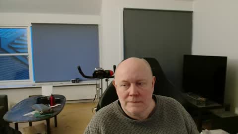 Snapshot of thomash32 chatting on 11.18.25 thomash32 online show from 11.18.25