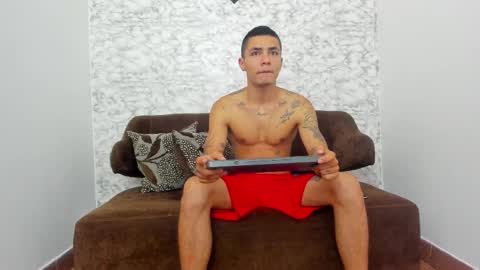 Snapshot of thomass_conor chatting on 01.31.25 thomass_conor online show from 01.31.25