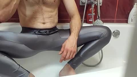 Thongsandstocking online show from 11.02.25