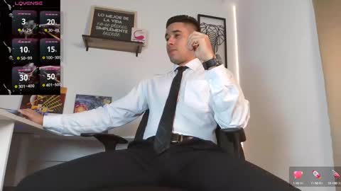 Snapshot of thonydupont chatting on 03.08.25 thonydupont online show from 03.08.25