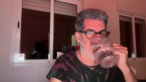 thotcaliente22485 online show from 12.22.25