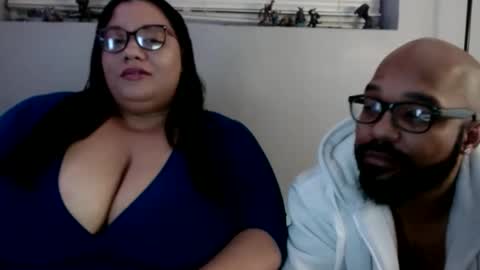 Snapshot of throatgoathunnybunz chatting on 12.20.24 ThroatGoatHunnyBunz online show from 12.20.24